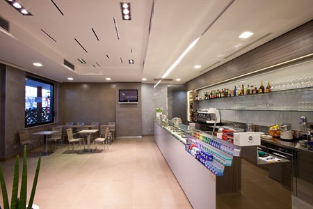 bar