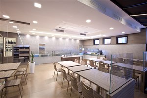 Bar Paola Self Service in Senigallia: space for functionality!